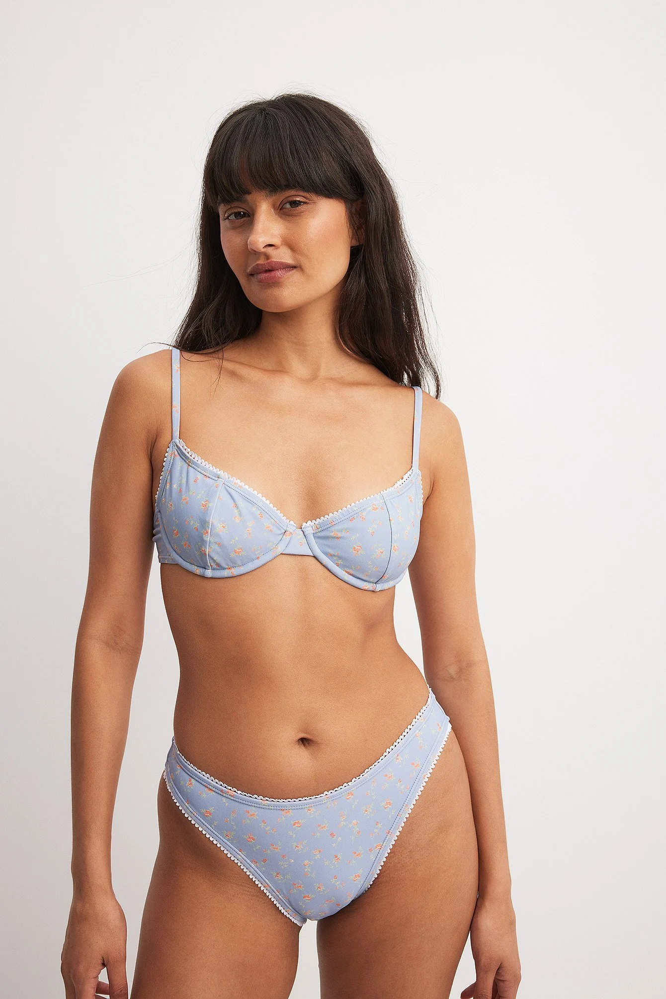 Bikini-BH mit Bügeln