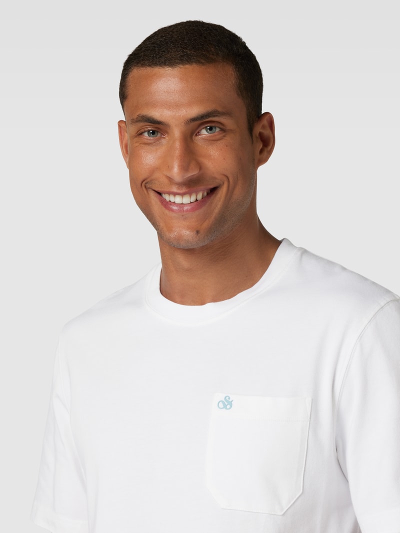 T-Shirt mit Brusttasche in weiß