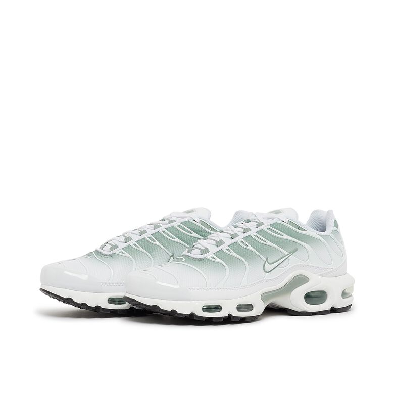 NIKE Wmns Air Max Plus white/white-mica green-black
