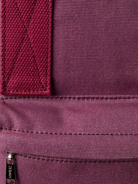 Rucksack mit aufgesetztem Reißverschlussfach