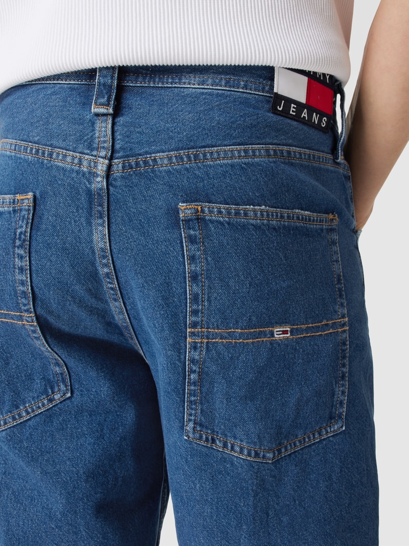 Baggy Fit Jeansshorts mit Label-Detail in jeans