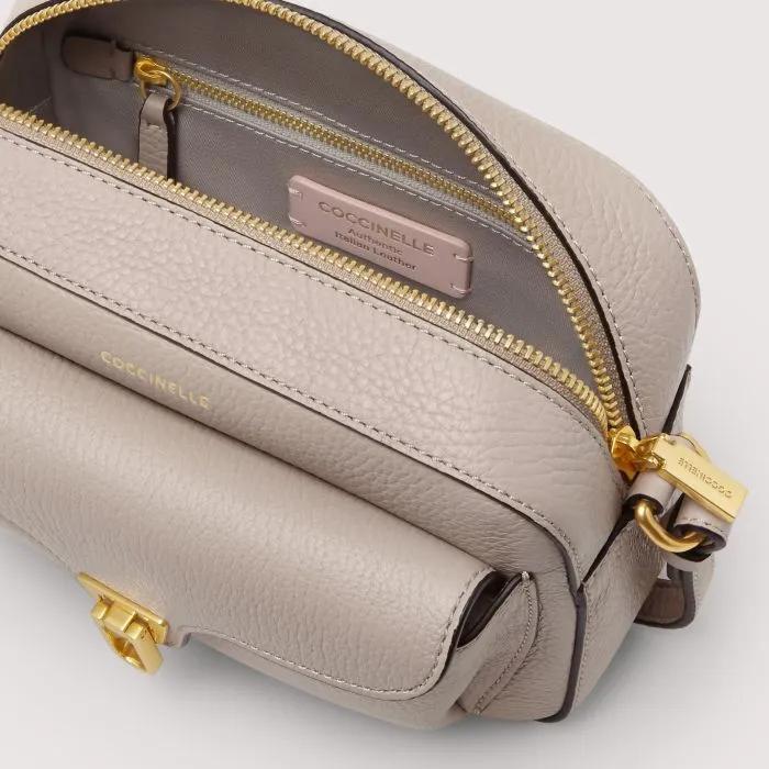 Coccinelle Beat Soft small