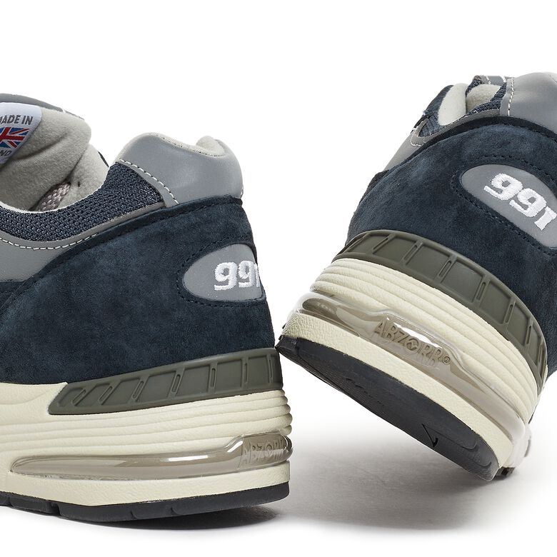 New Balance M991NV blau