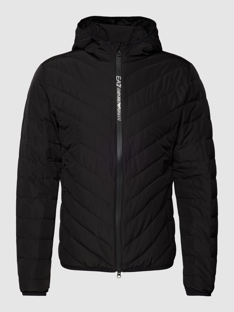 Steppjacke mit Zweiwege-Reißverschluss in schwarz