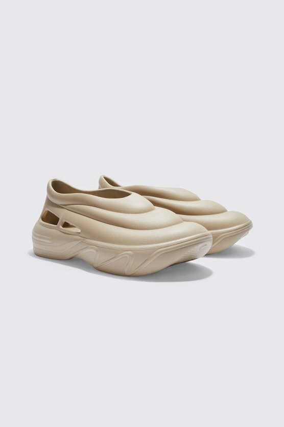 Geformte Laufschuhe
