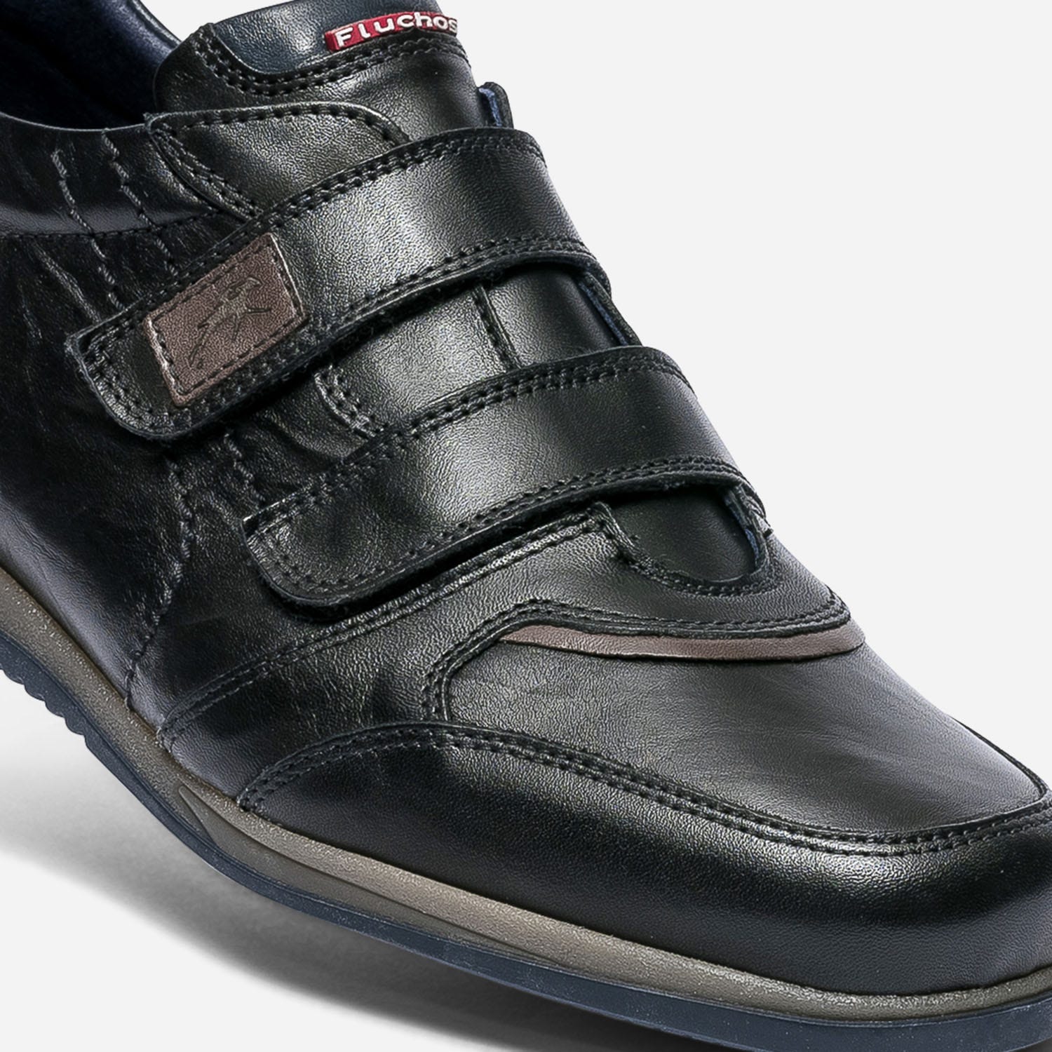 Derby détente FLUCHOS noir en cuir à scratchs
