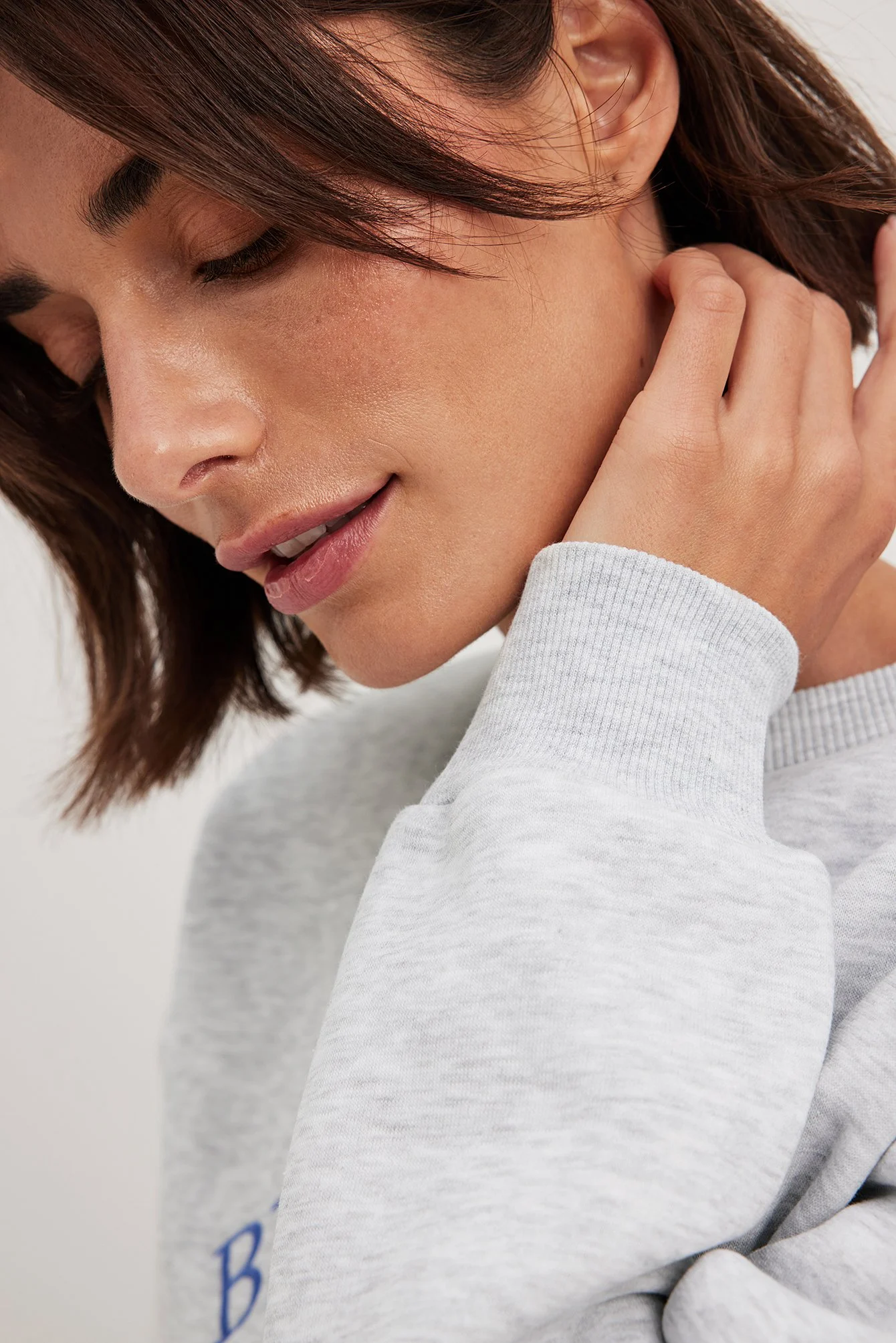Besticktes Sweatshirt