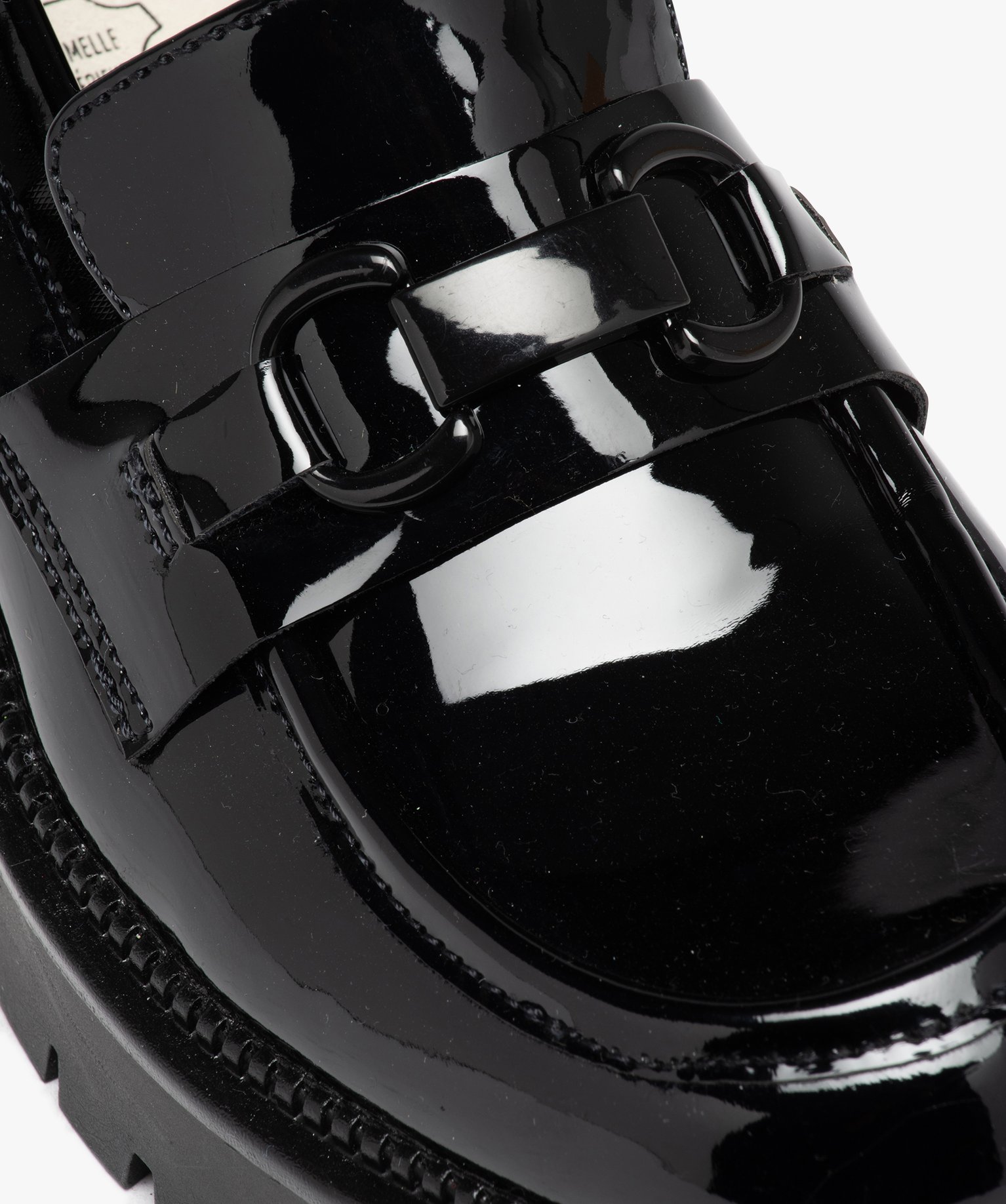 Mocassins femme unis avec dessus vernis et semelle crantée noir | GEMO
