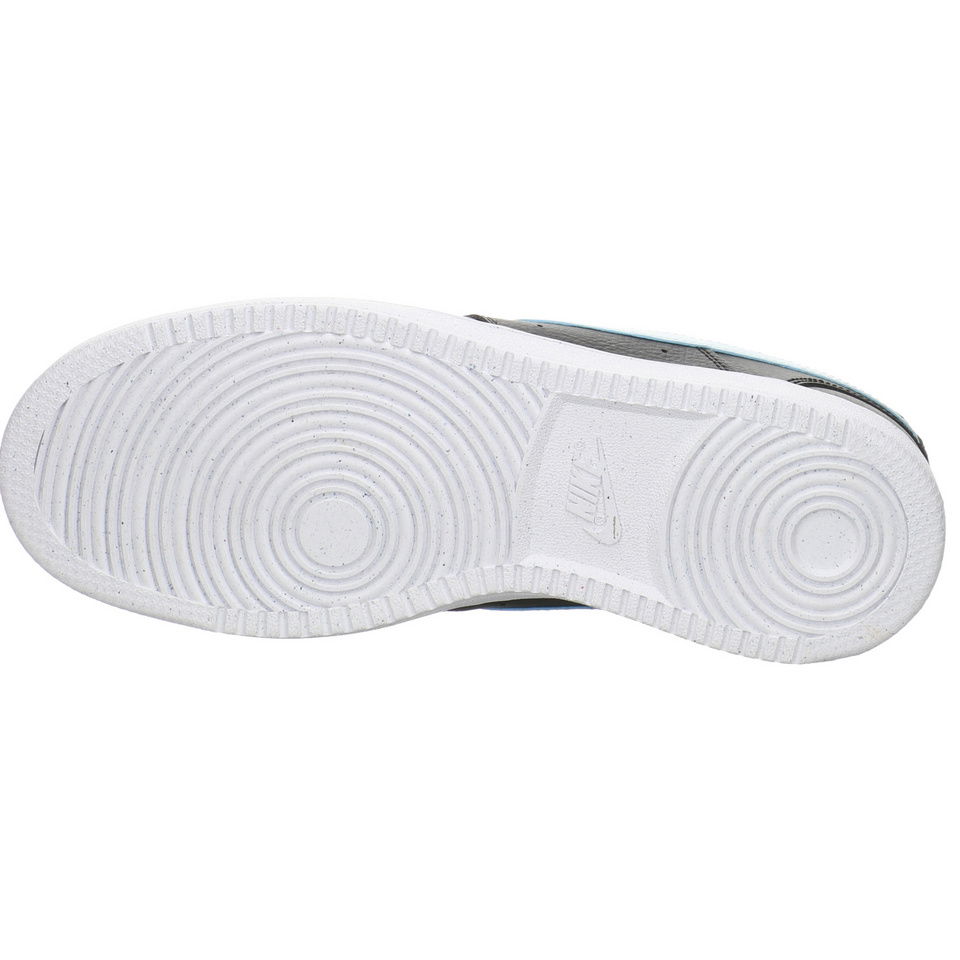 Nike Vision Low Sneaker
