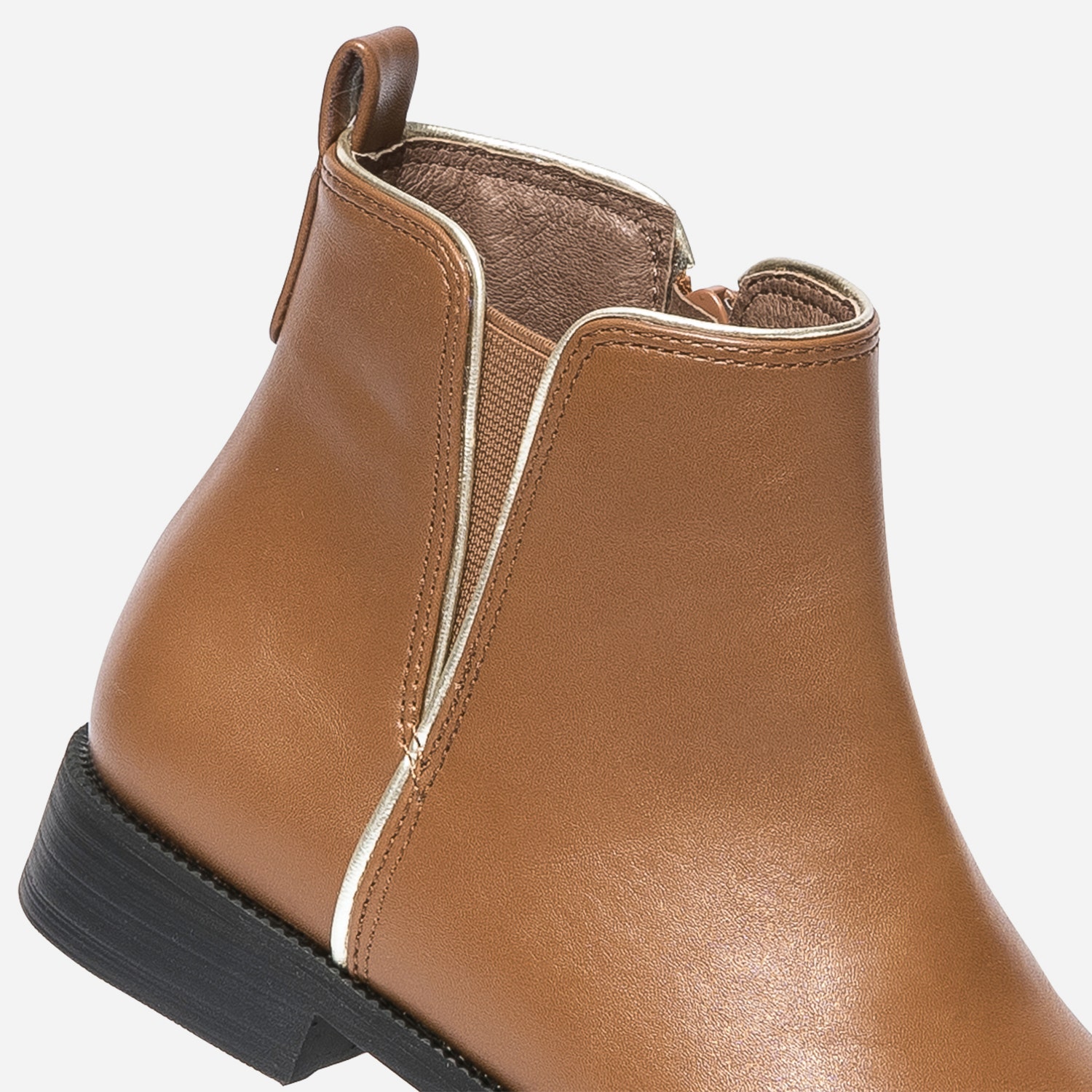 Boots camel souligné de doré