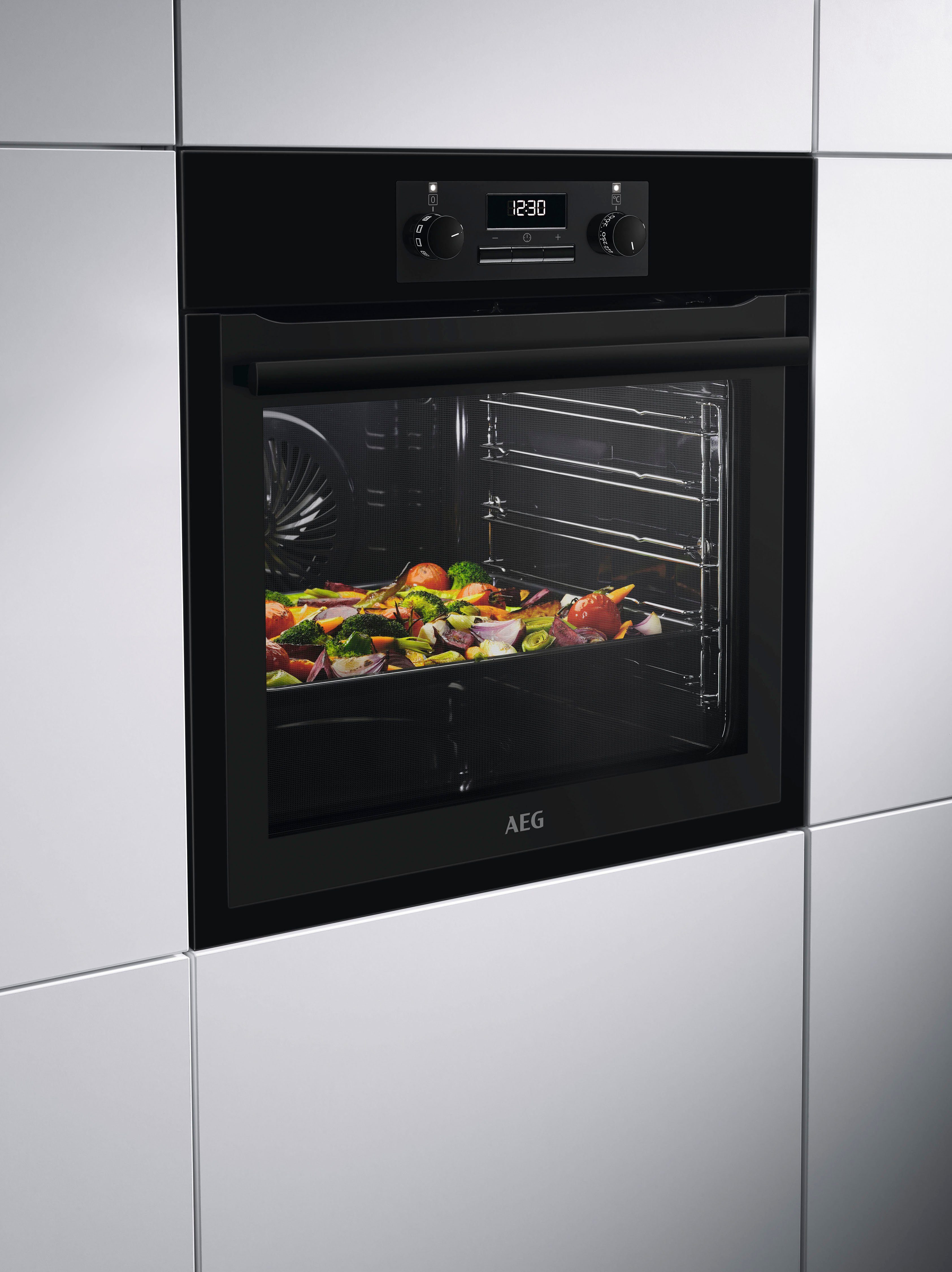 AEG Einbaubackofen 6000 BES331110B 944 187 812, mit 1-fach-Teleskopauszug, Aqua-Reinigungsfunktion