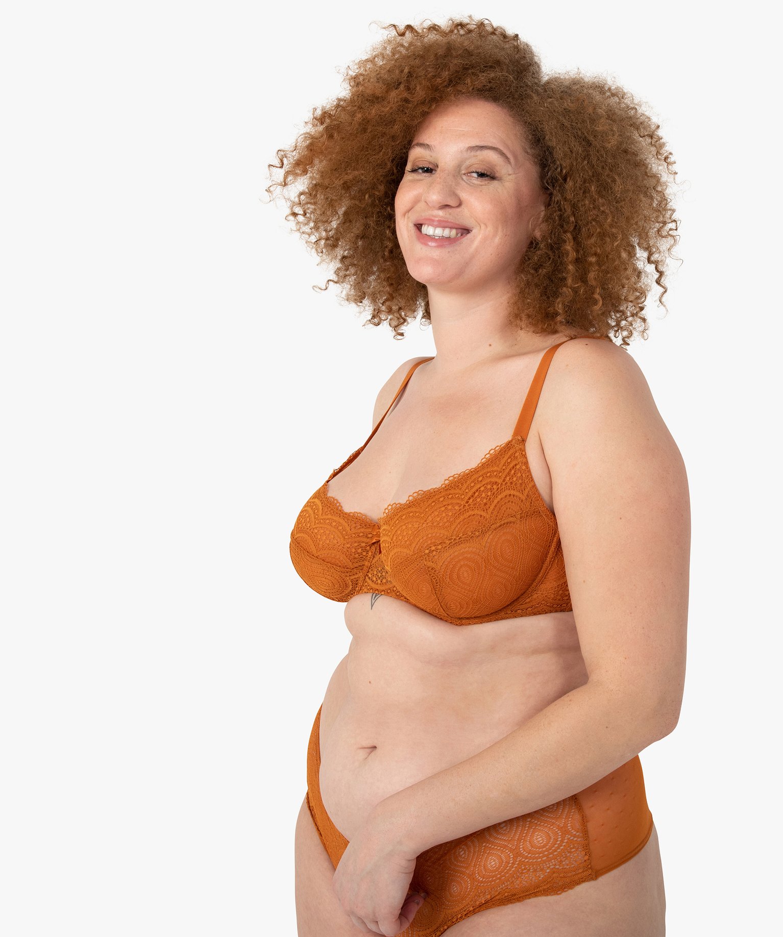 Soutien-gorge emboitant grande taille à armatures en dentelle cognac | GEMO