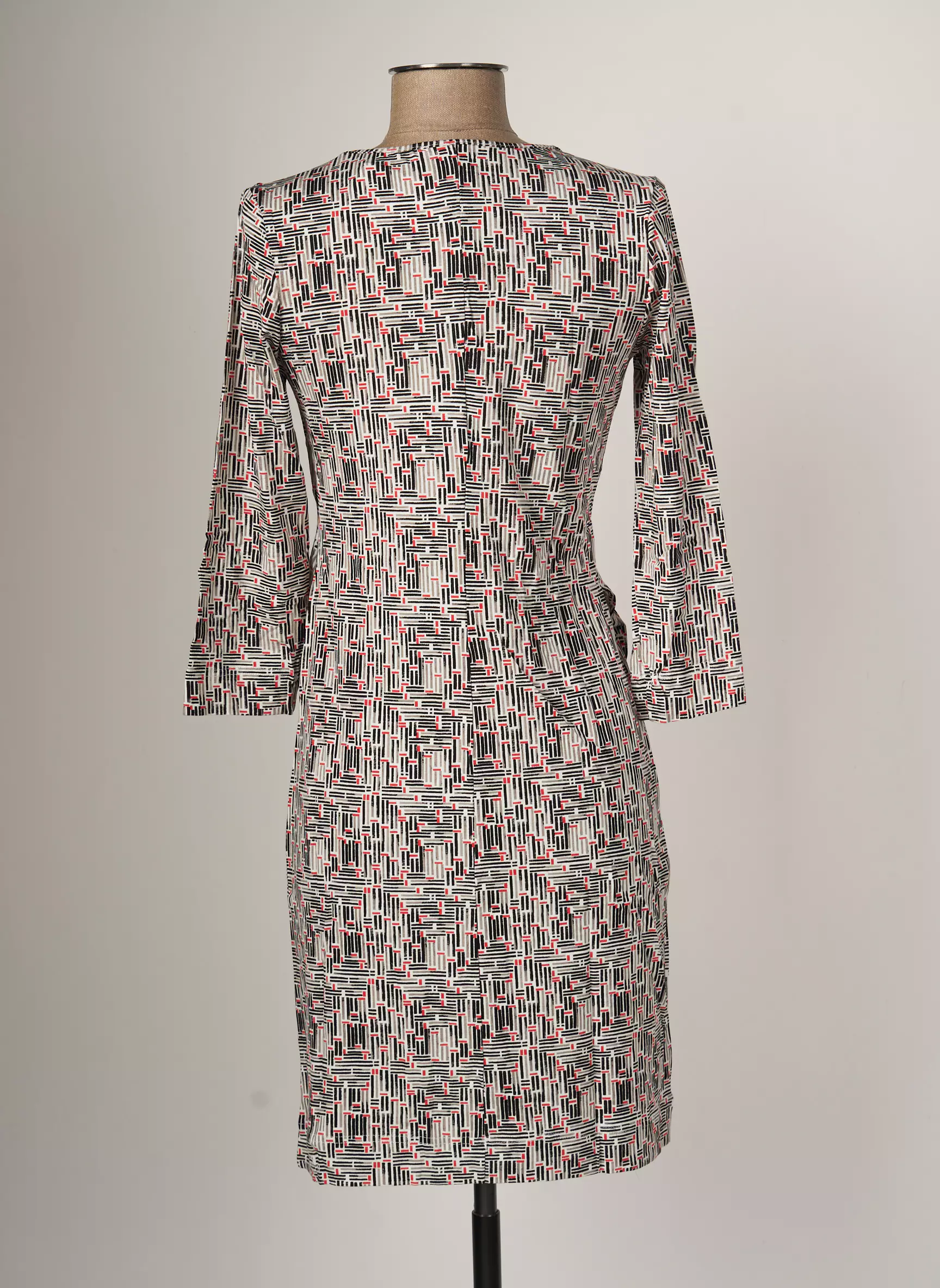 Areline Robes Courtes Femme couleur rouge