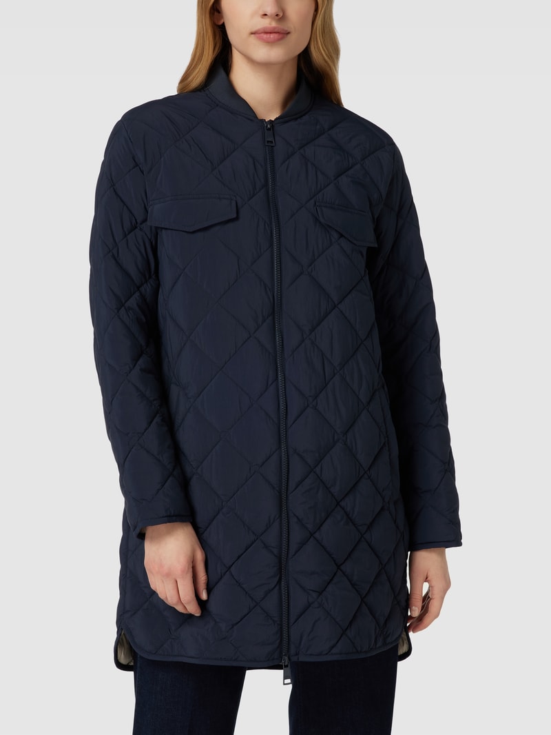 Steppjacke mit Label-Patch in marineblau