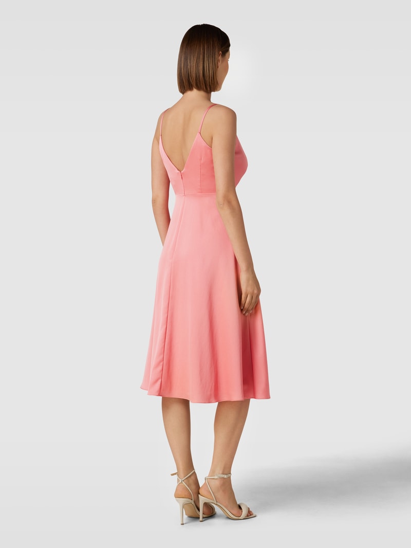 Cocktailkleid in Wickel-Optik in apricot