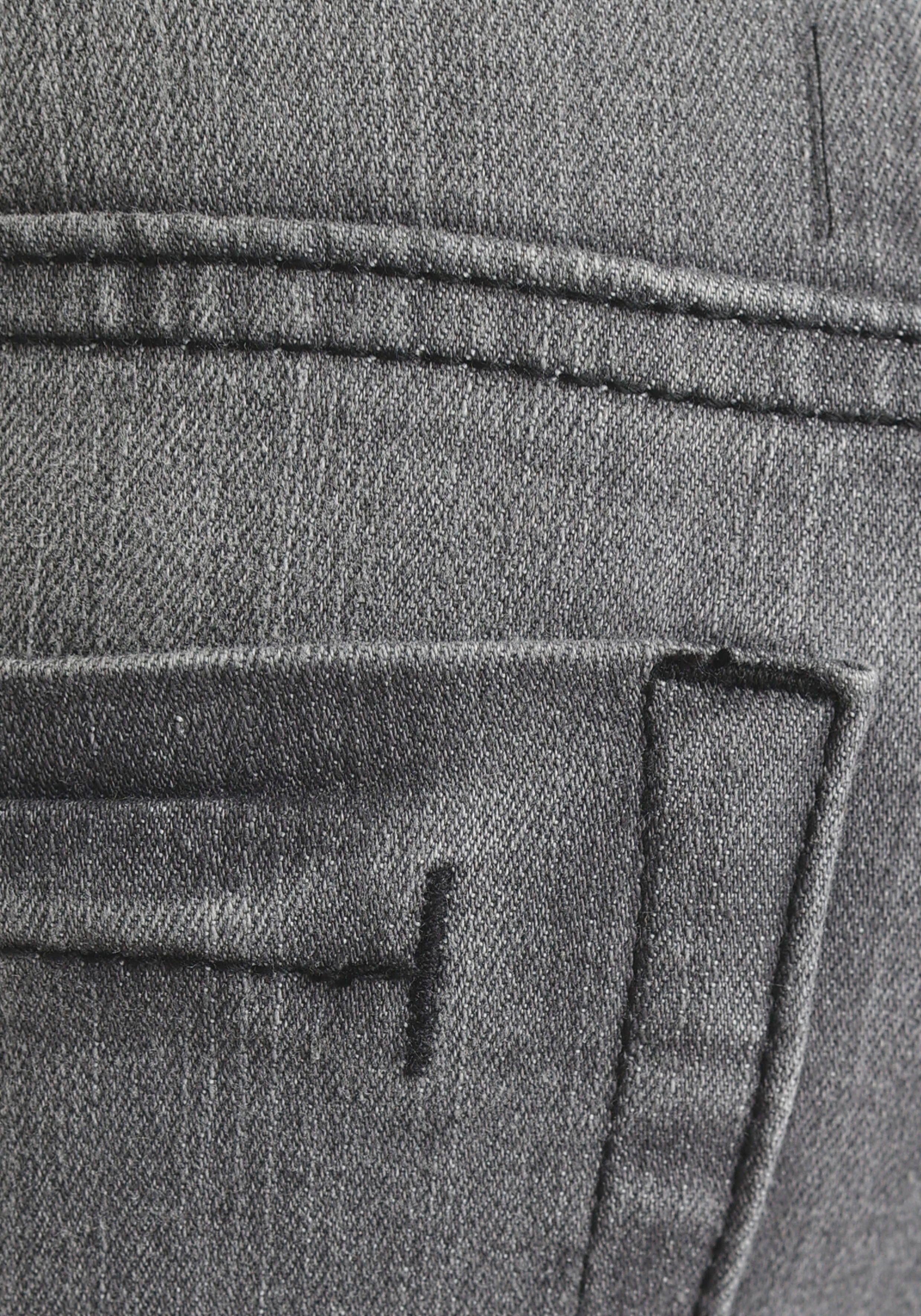 Arizona Stretch-Jeans schmale Form mit toller Waschung