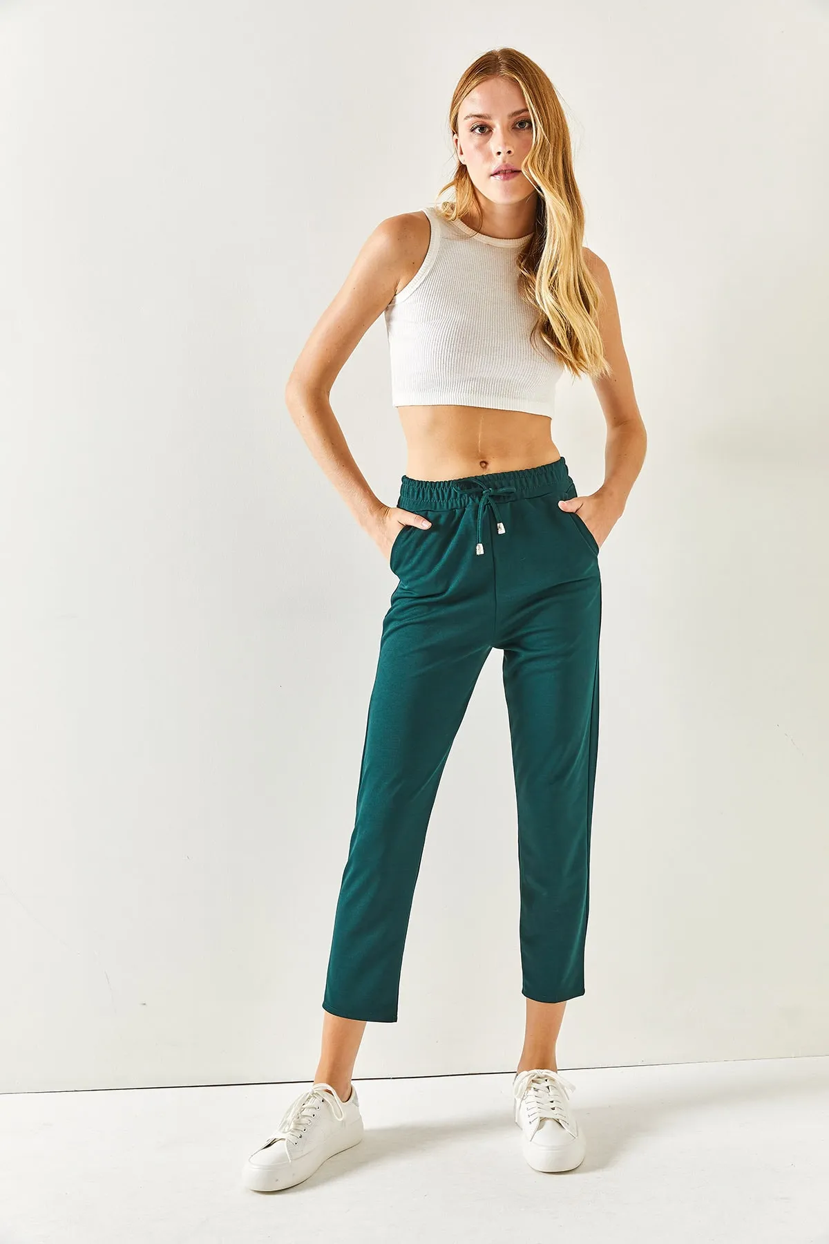 Olalook  Smaragdgrüne Karottenhose mit elastischer Taille und Tasche für Damen PNT-19000203