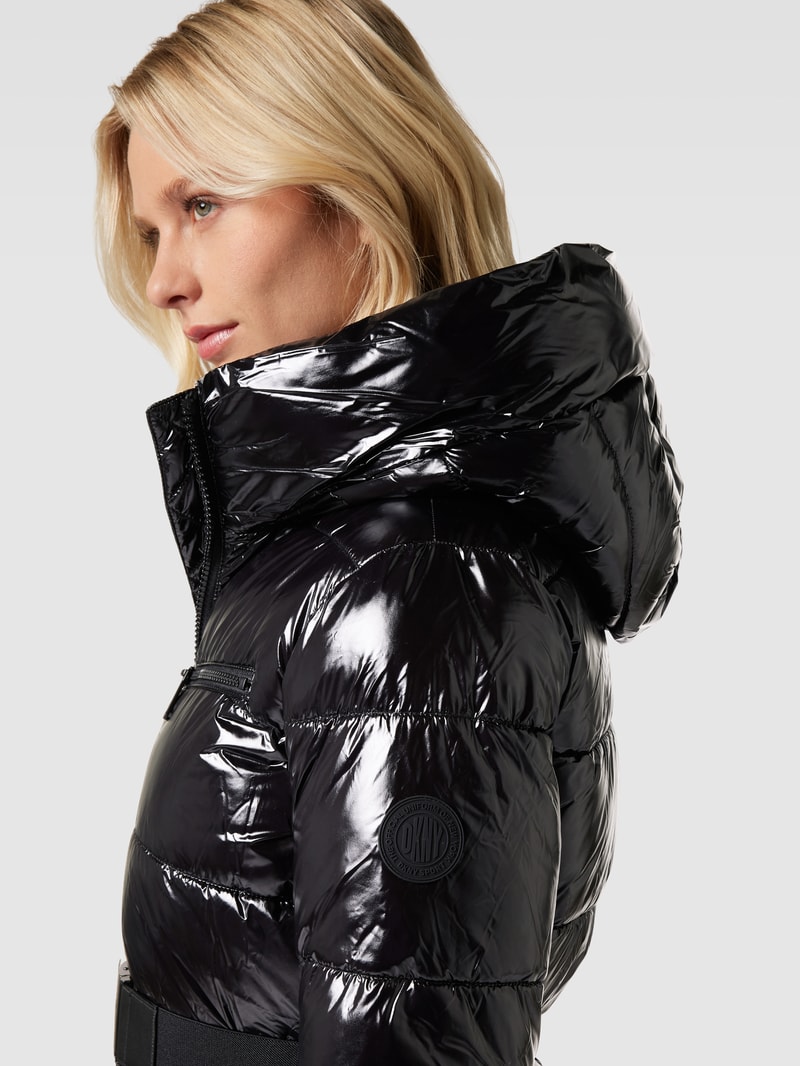 Steppjacke mit Gürtel in schwarz