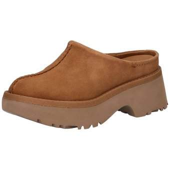 UGG New Heights Clog in braun