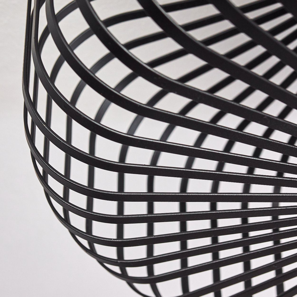 hofstein Deckenleuchte Pieris runde Deckenlampe aus Metall in Schwarz, ohne Leuchtmittel, E27, Retro-Leuchte mit Lichteffekt durch Gitter-Optik