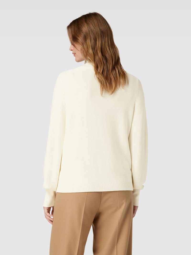 Strickpullover mit Turtleneck in ecru
