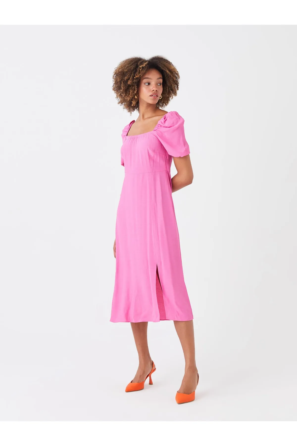 LC Waikiki  Gerades, kurzärmliges Damenkleid mit quadratischem Kragen