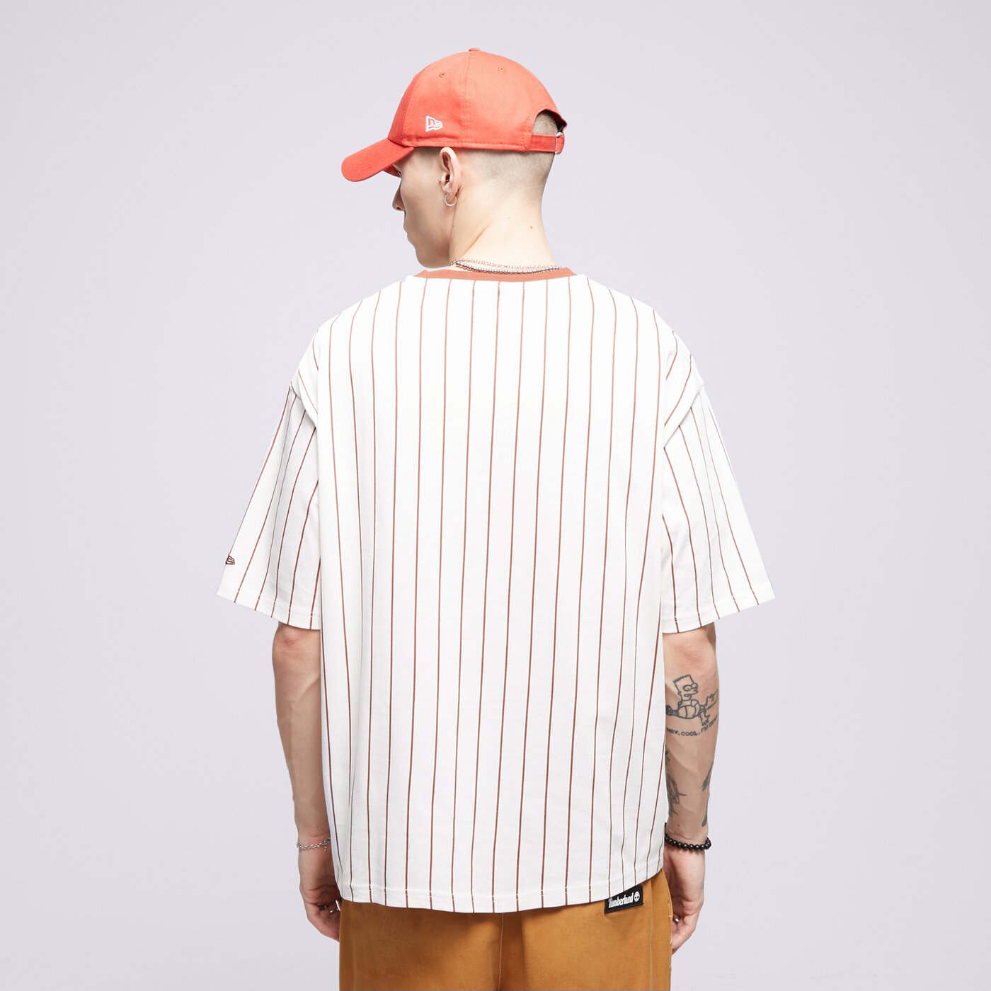 NEW ERA T-SHIRT NE PINSTRIPE OS Beige