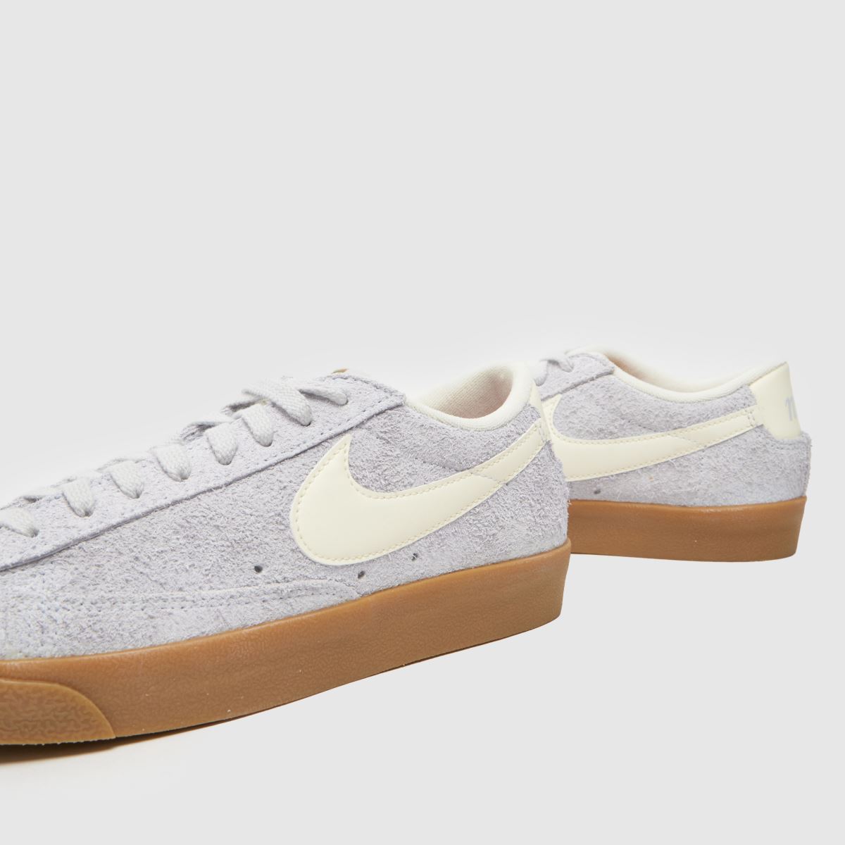 Nike Blazer Low 77 – Ljusgrå vintage-sneakers