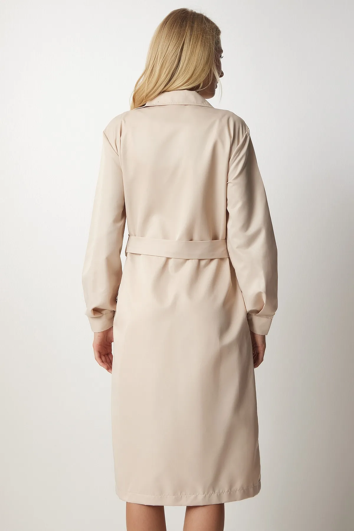 Happiness İstanbul  Cremefarbener saisonaler Trenchcoat mit zweireihigem Kragen für Damen DD01241