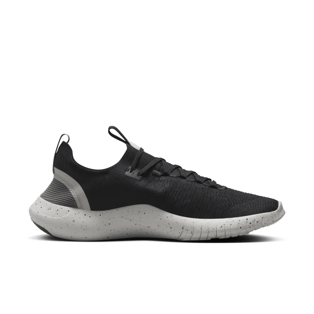 Nike Free FB1276-007 / schwarz