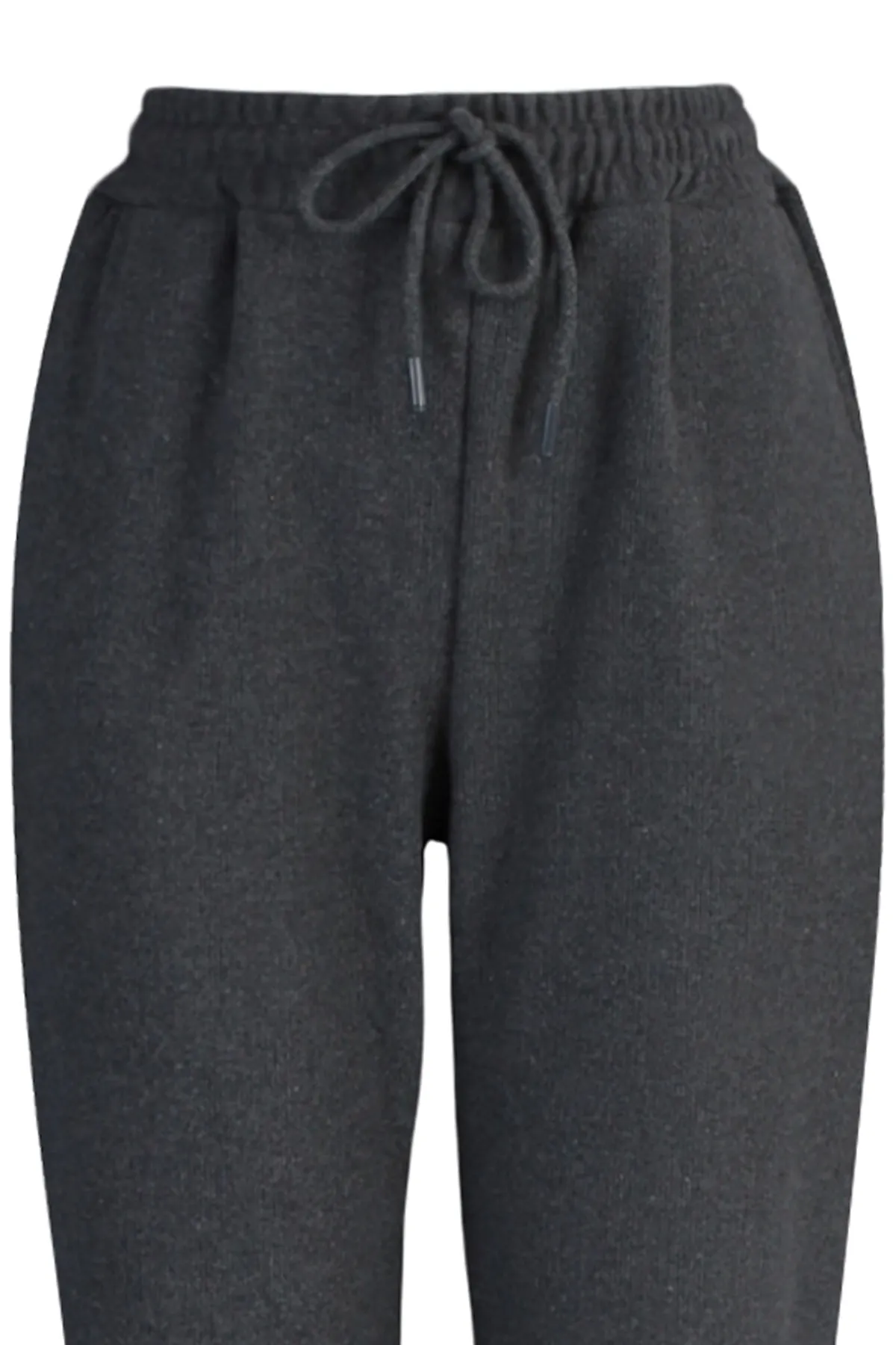 Trendyol Collection  Anthrazitfarbene Thessaloniki-Sport-Jogginghose mit bequemer Passform und Taschenstrick TWOAW21EA0168