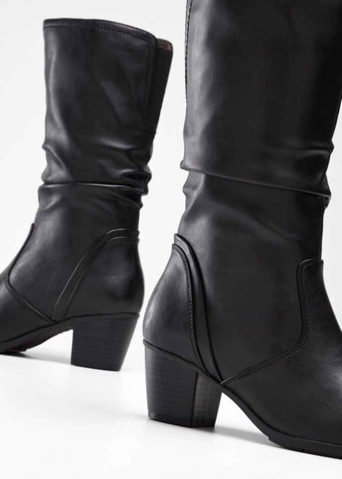 Jana Stiefel in bequemer Weite