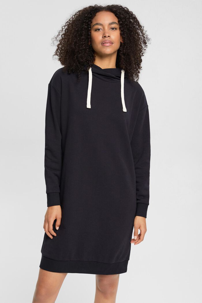 Strickkleid mit Kapuzenjacke
