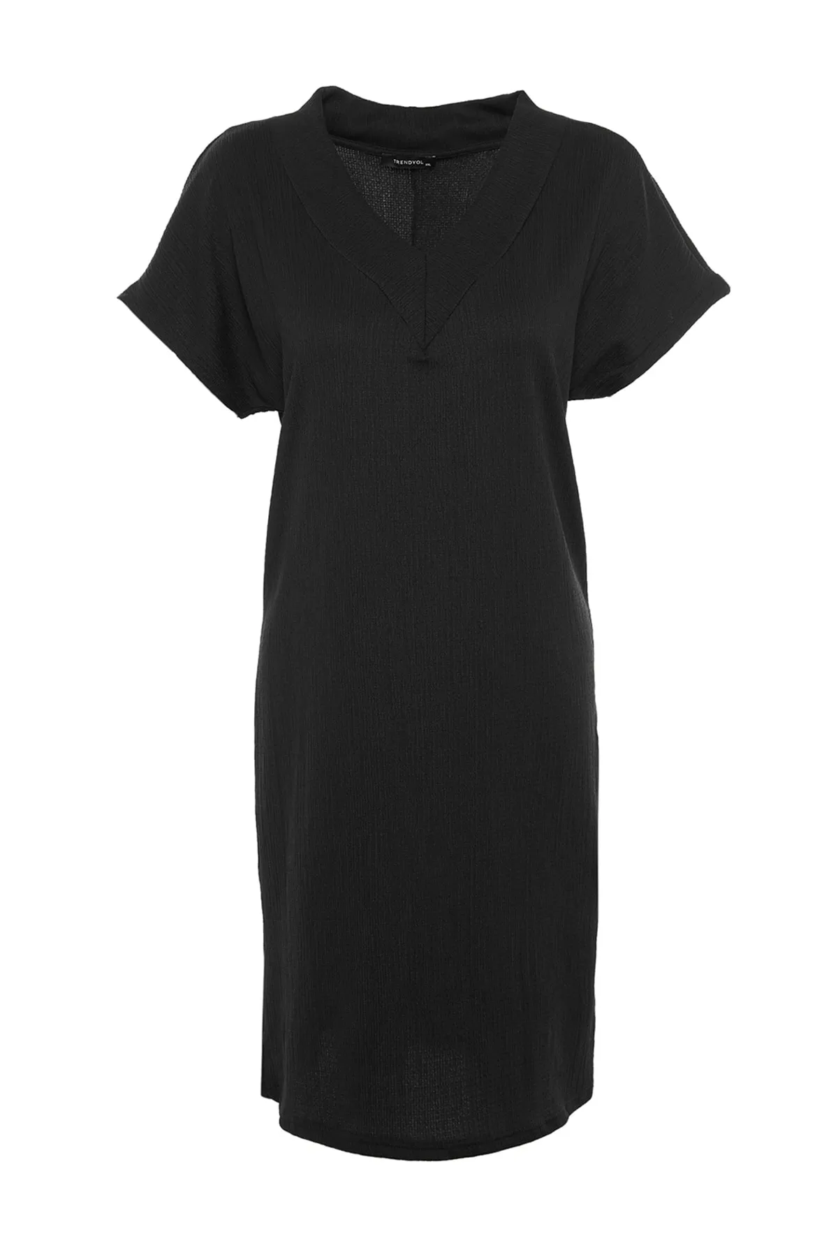 Trendyol Curve  Schwarzes, gerade geschnittenes Strickkleid TBSSS22EL2365