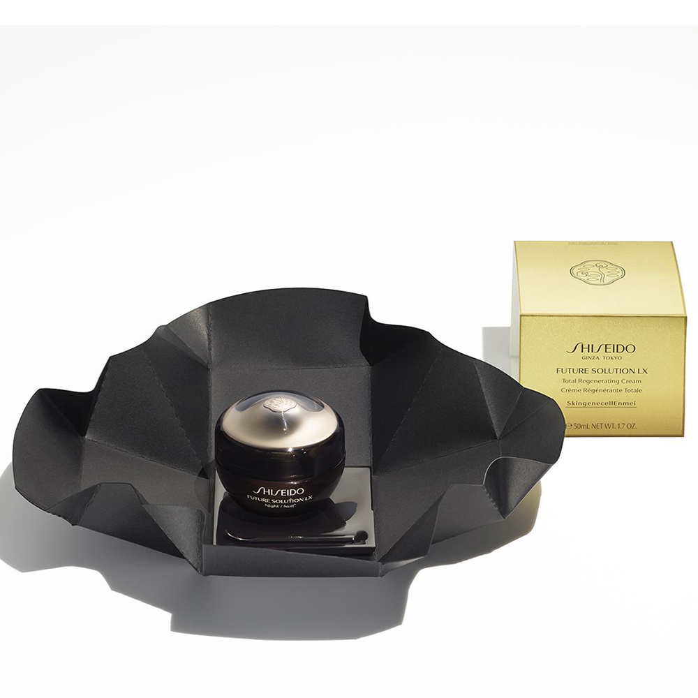 Shiseido Future Solution LX Crème Régénérante Tot ale