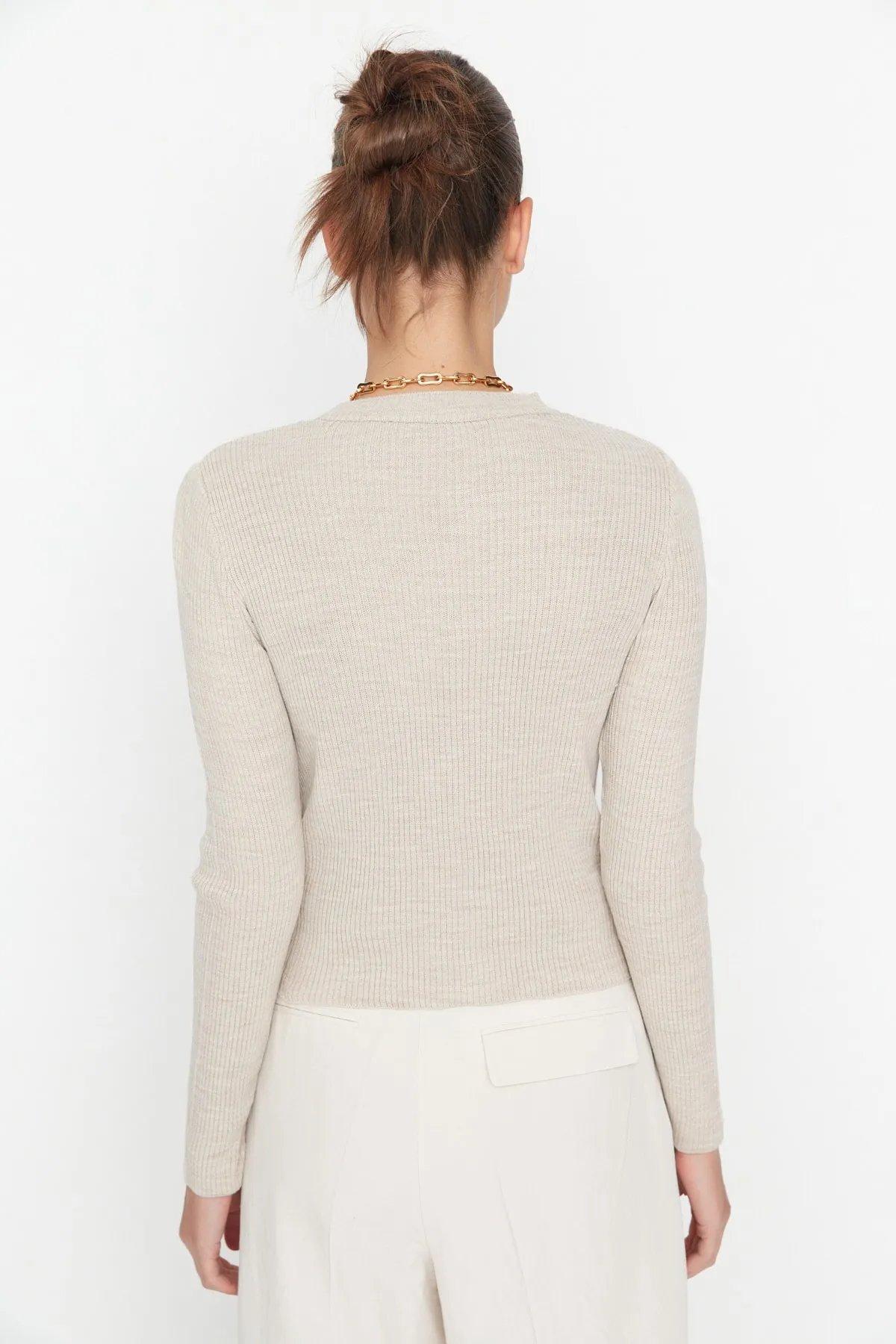 Trendyol Collection  Steinfarbener Basic-Strickpullover mit Kordelzug TWOAW22KZ1708