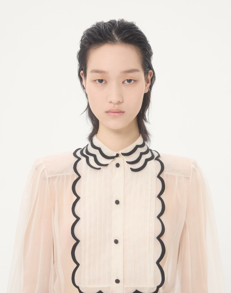 Camisa de organza bordada