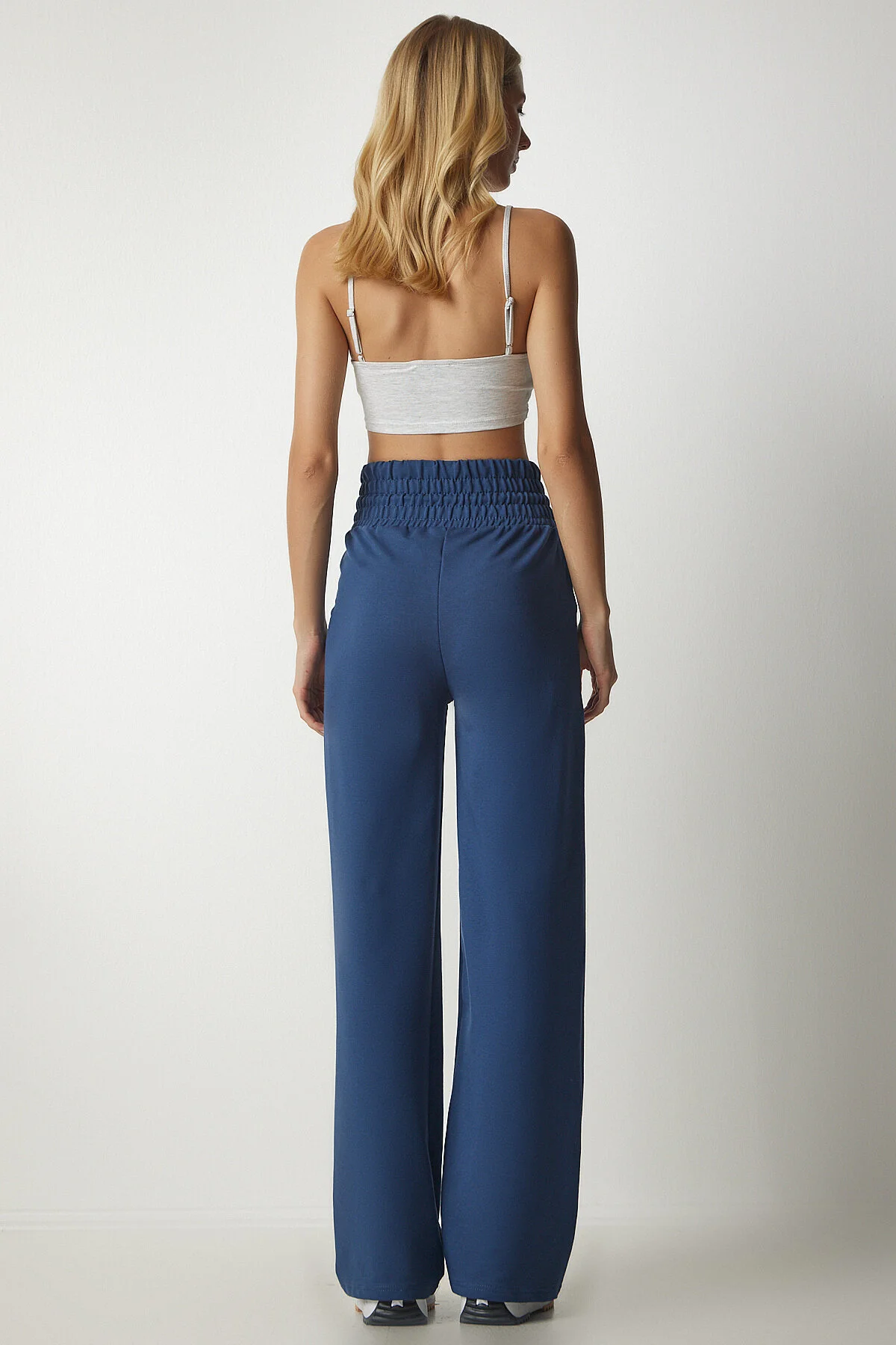 Happiness İstanbul  Marineblaue Basic-Jogginghose aus Strick mit Taschen für Damen XR00018