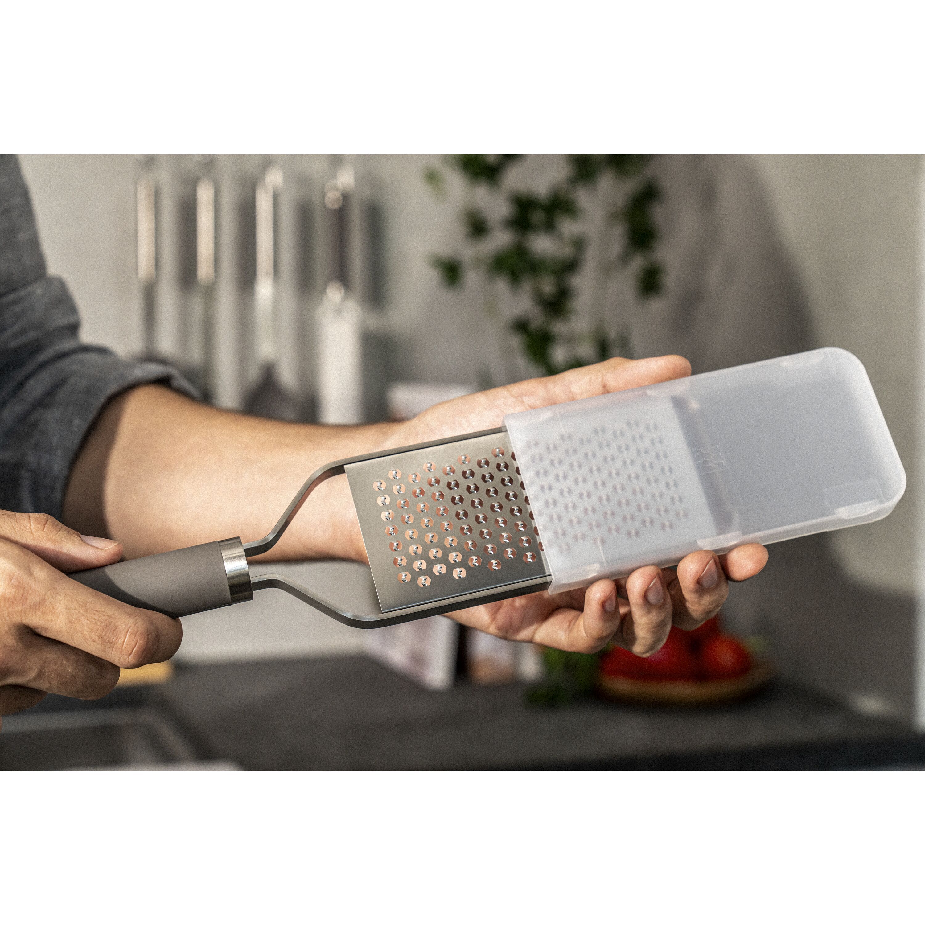 Reibe, Medium, 34 cm, Grau