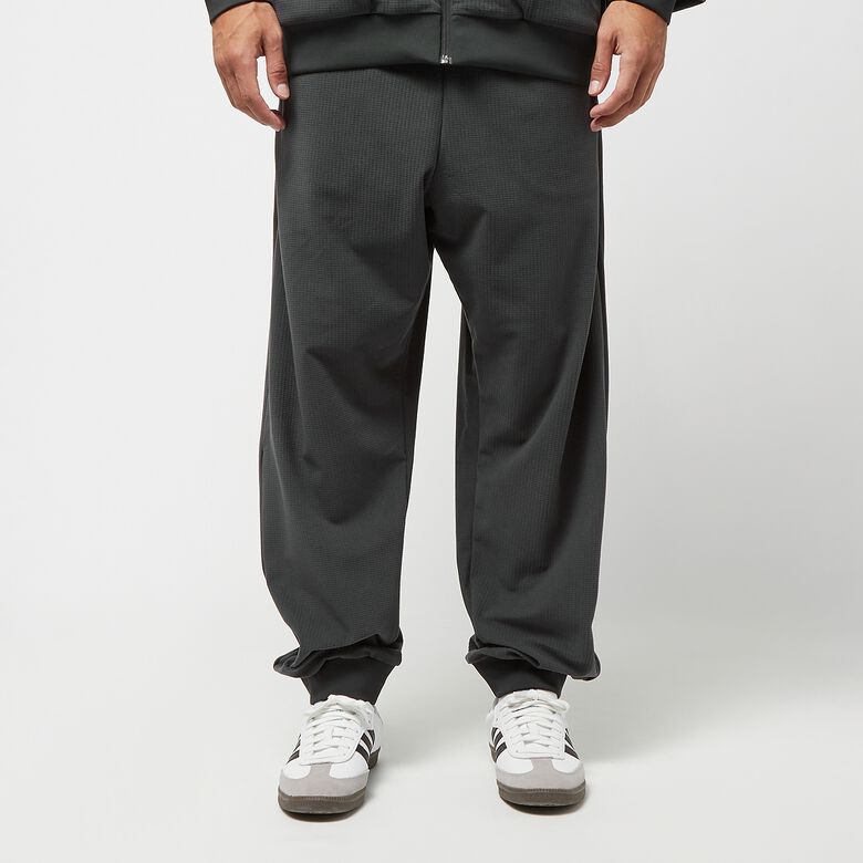 adidas Originals Basketball Brushed Trackpant carbon