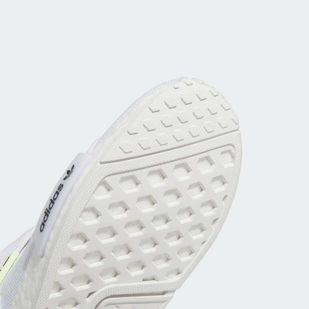 adidas NMD R1 W GW5699 / weiss