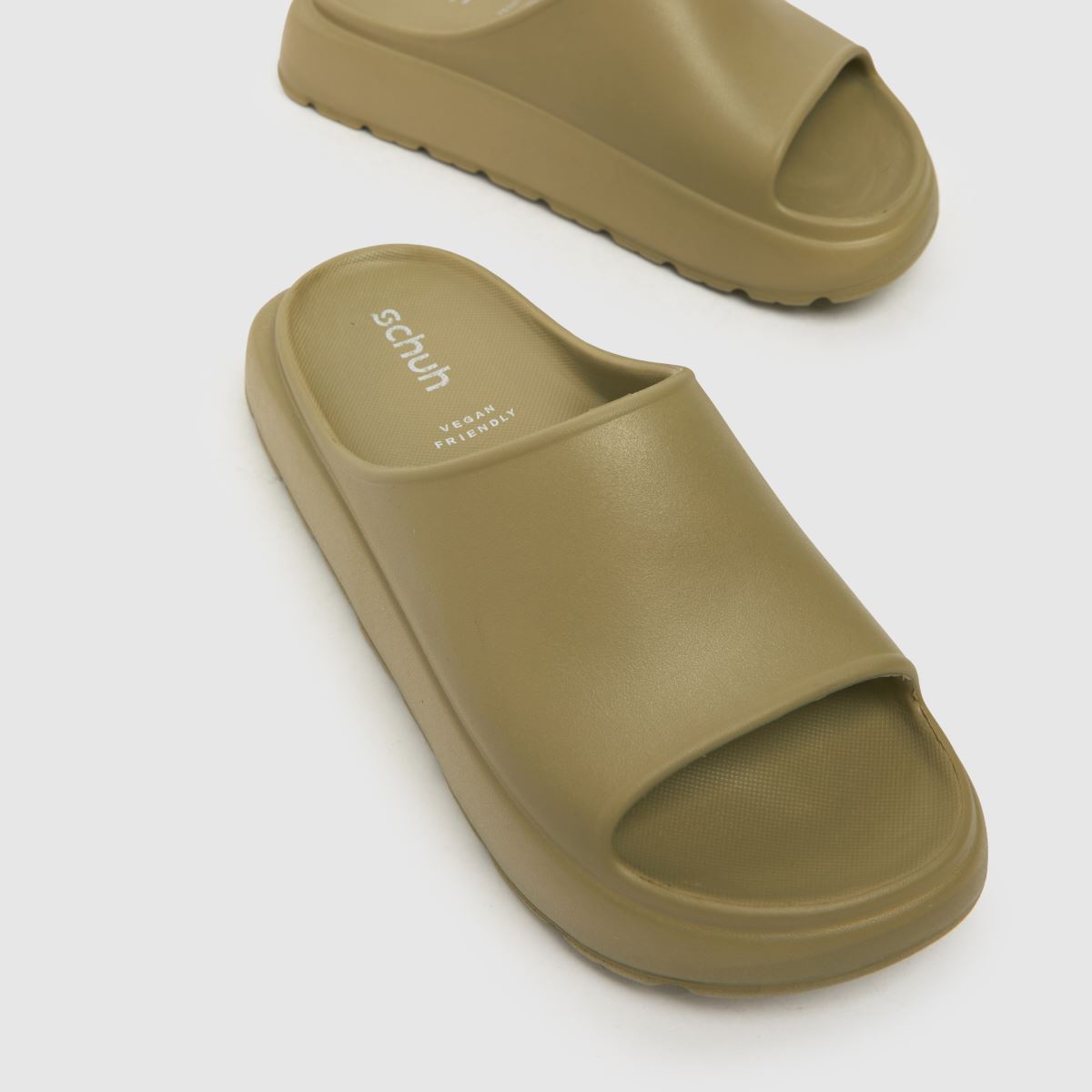 Schuh Tatia talpbetétes csúszkaszandál világoszöld színben