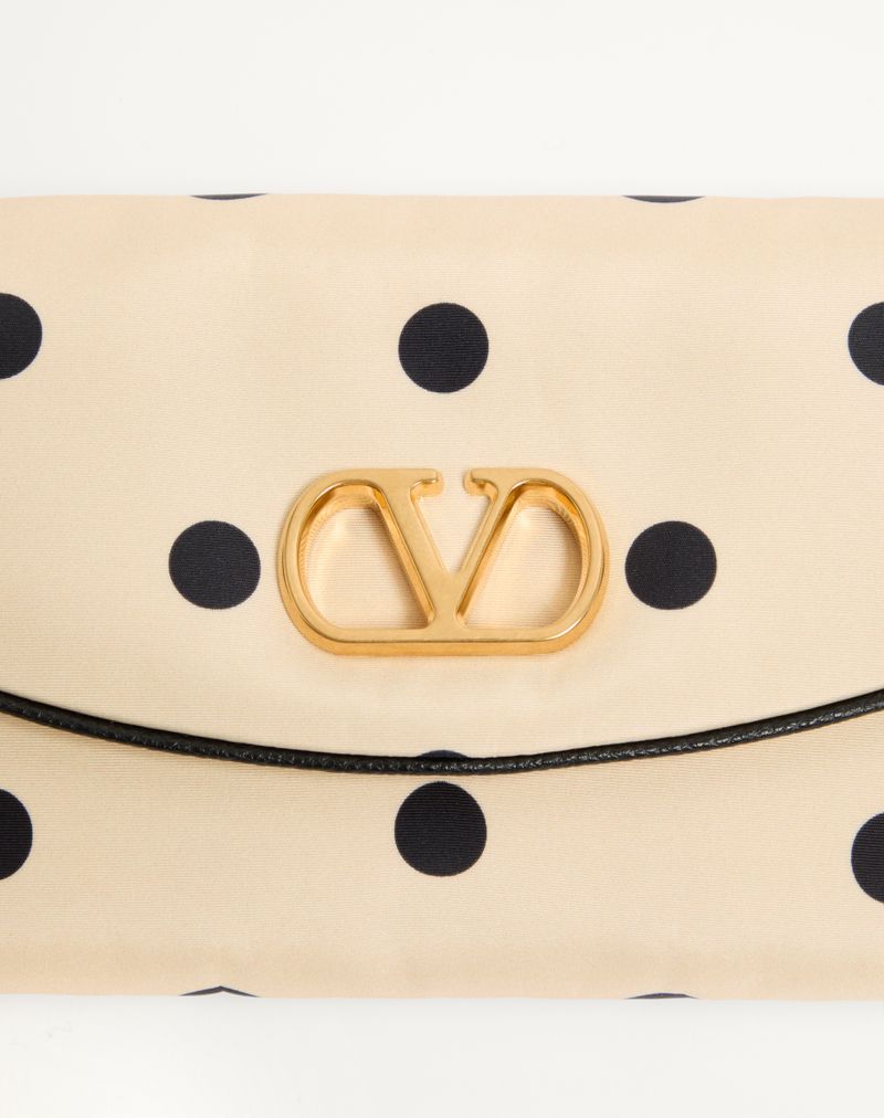 Valentino Garavani Devain lille skuldertaske i Moiré Plus De Pois stof