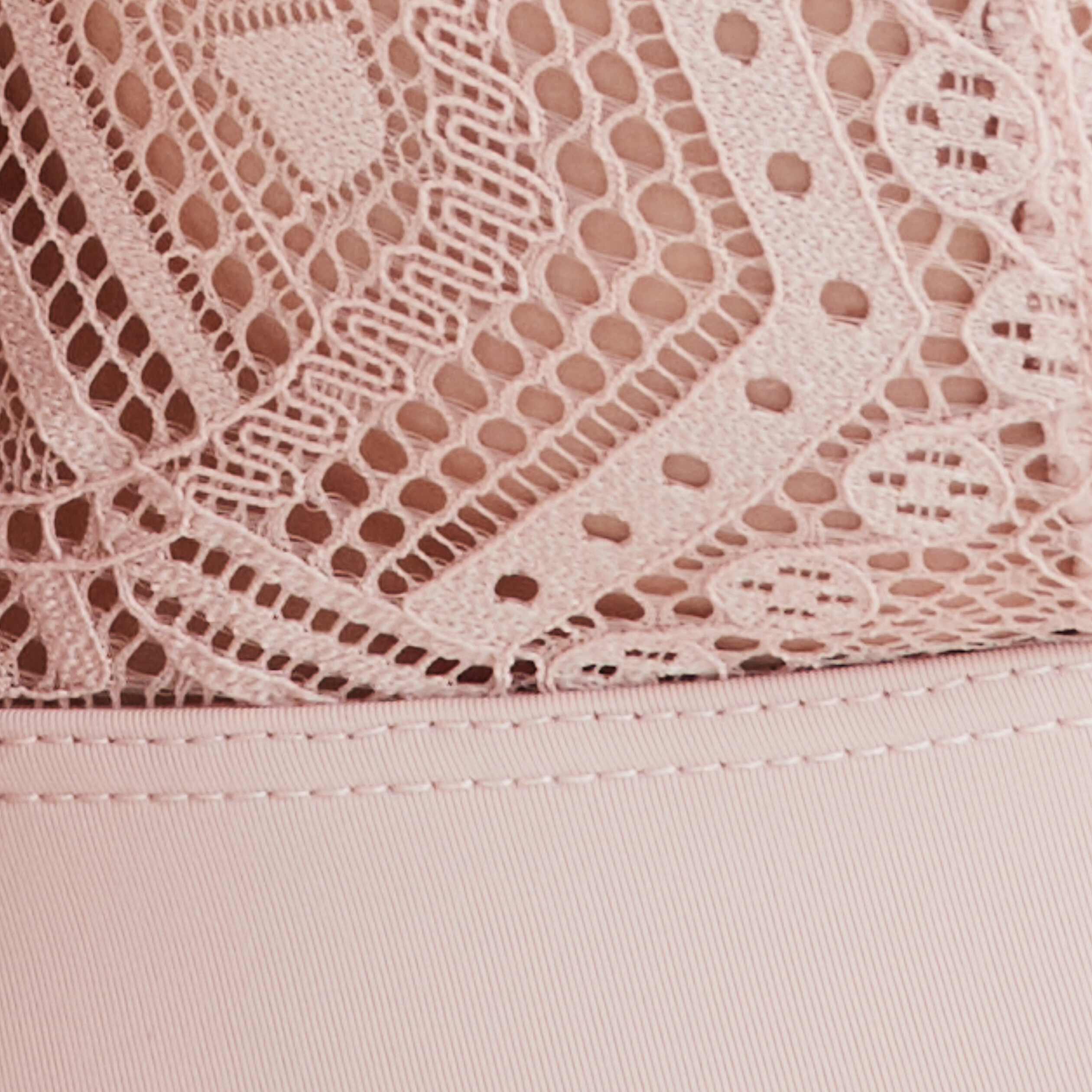 Soutien-gorge triangle en dentelle rose poudrée femme | La Halle