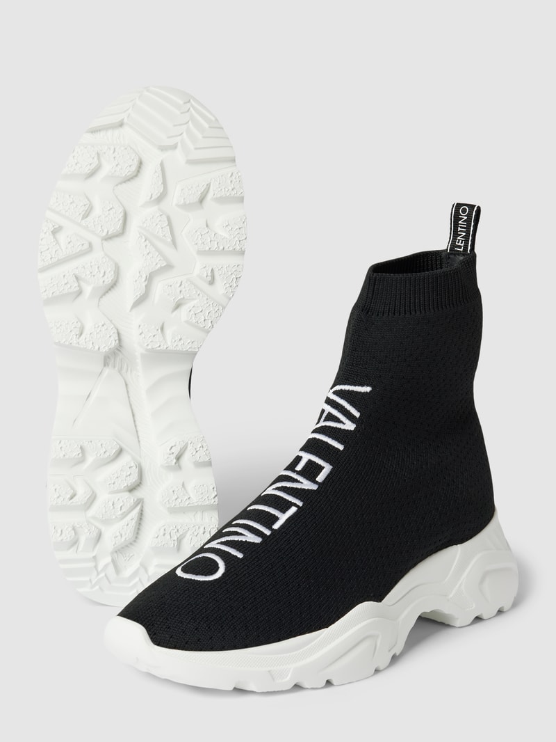Sock-Sneaker mit Label-Stitching in schwarz