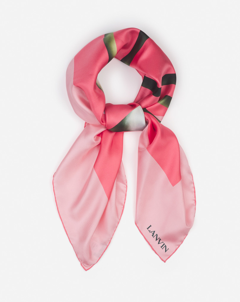 CARRE IMPRIME FLEUR EN SOIE
