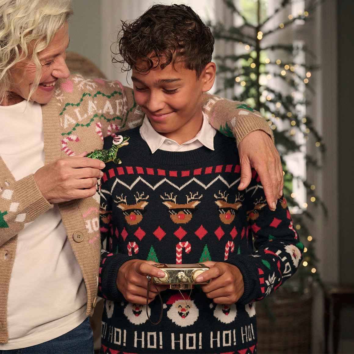 Jungen Weihnachtspullover mit Allover-Motiven dunkelblau / rot / grün