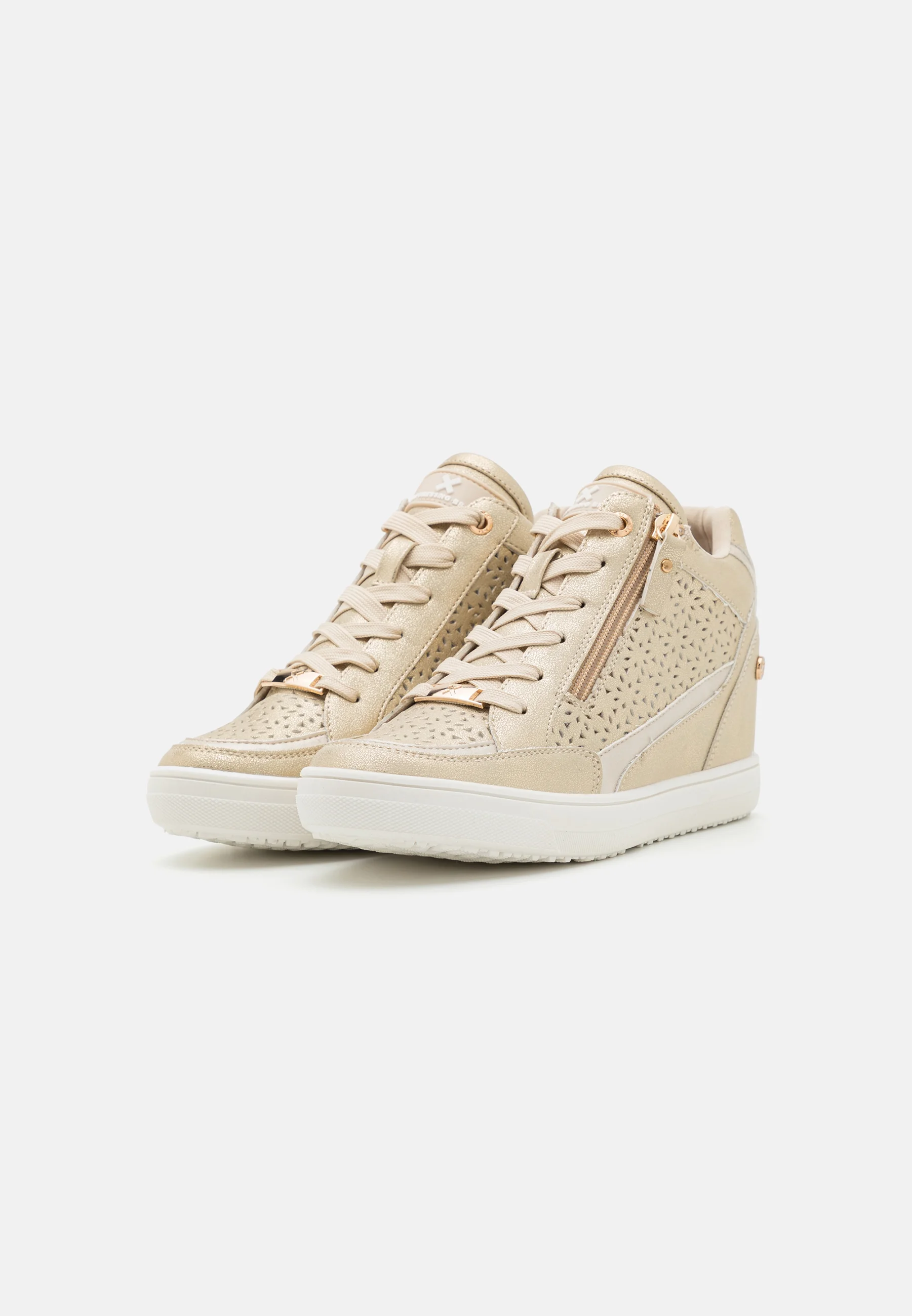 Zapatillas bajas XTI