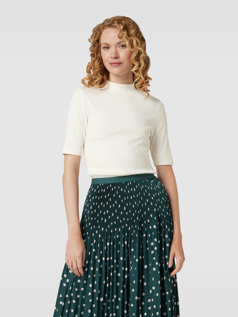 T-Shirt in Feinripp-Optik in offwhite