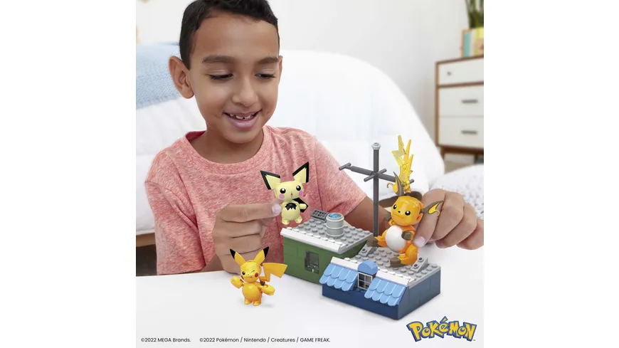 MEGA Pokémon Pikachu Evolution Set